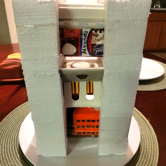 Hershey - Picture 3 of 10